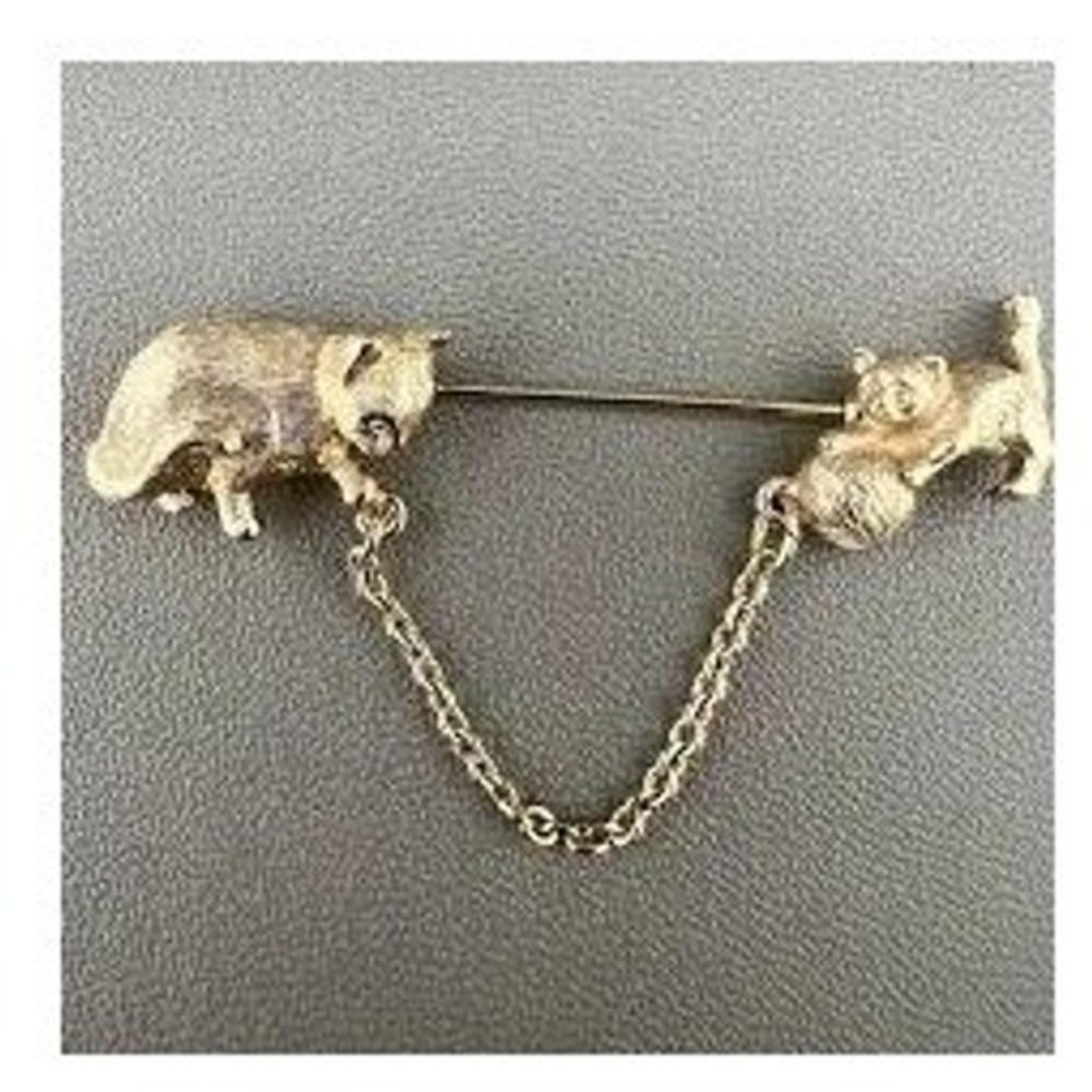 Avon Gold‎ Kitten and Cat Brooch Women's Vintage Jewelry Pin with Chain